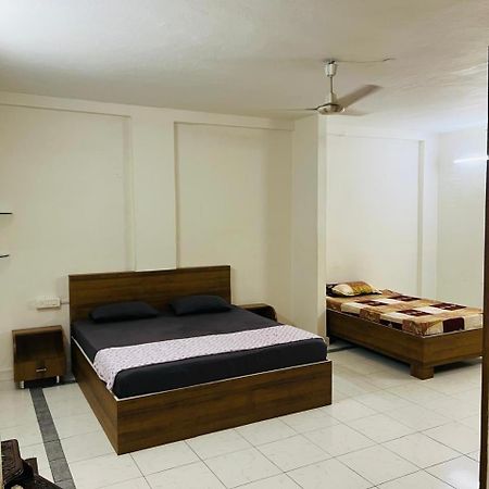 Lara Guest House Hyderabad Bagian luar foto